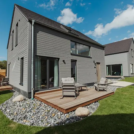 Ferienhaus Neu Rügen Resørt Großzügige, Gemütliche Doppelhaushälfte Alvin Mit Terrasse