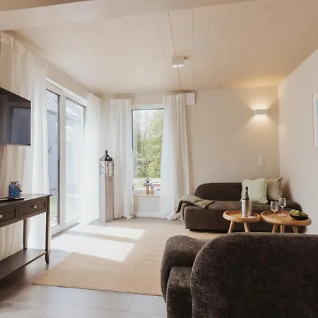 Neu Rügen Resørt Großzügige, Gemütliche Doppelhaushälfte Alvin Mit Terrasse Ferienhaus