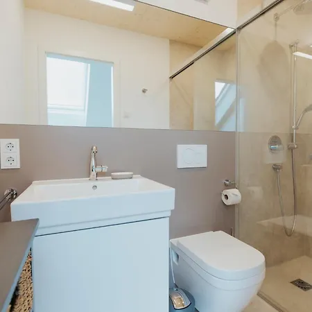 Ferienhaus Neu Rügen Resørt Großzügige, Gemütliche Doppelhaushälfte Alvin Mit Terrasse *